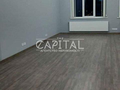 комерційна за адресою Ушинського вул., 40
