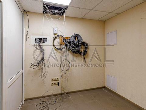 комерційна за адресою Сирецька вул., 27