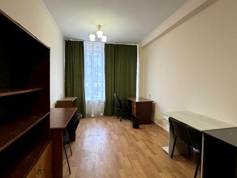 комерційна за адресою В'ячеслава Чорновола просп. (), 67а