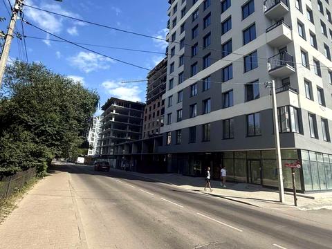 паркомісце за адресою Юліана Целевича вул., 28