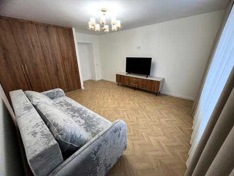квартира по адресу Институтская ул., 6б