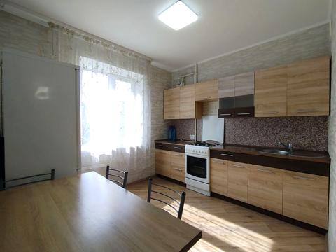 квартира по адресу Андрея Мельника ул., 12