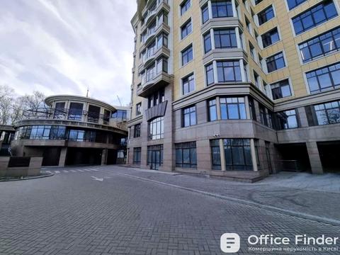 комерційна за адресою Михайла Грушевського вул., 9-А