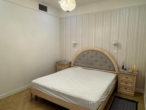 квартира по адресу Жилянская ул., 59