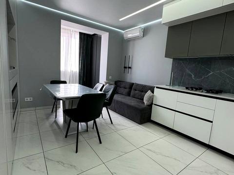 квартира за адресою Співдружності вул., 1