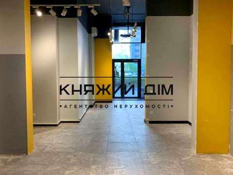комерційна за адресою Ревуцького вул., 40-Б