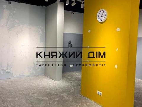 комерційна за адресою Ревуцького вул., 40-Б