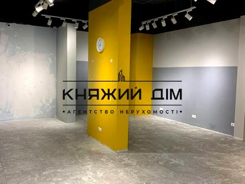 комерційна за адресою Ревуцького вул., 40-Б