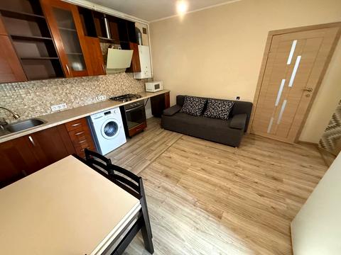 квартира за адресою Пастера вул., 14