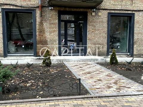 комерційна за адресою Микільсько-Ботанічна вул., 17/19