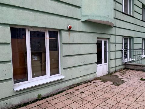 комерційна за адресою Печерська вул., 6