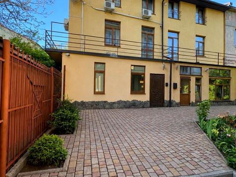 квартира за адресою Олекси Стороженка вул., 6