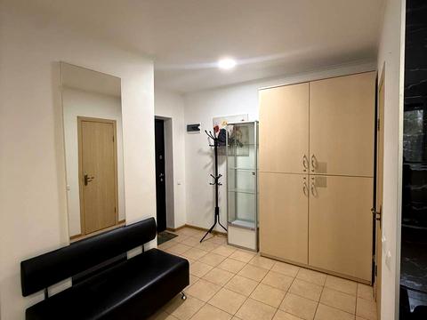 комерційна за адресою Богдана Хмельницького вул., 5-В