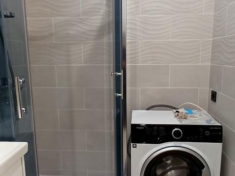 квартира за адресою Домбровського вул., 75