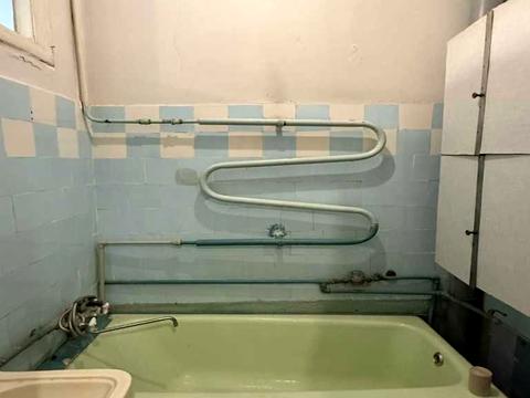 1864615754876303