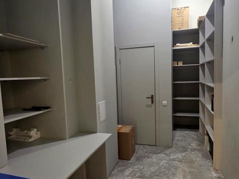 комерційна за адресою Ревуцького вул., 40-В