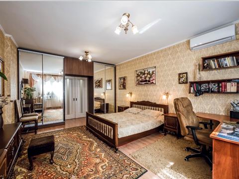 квартира по адресу Академика Глушкова просп., 9-В