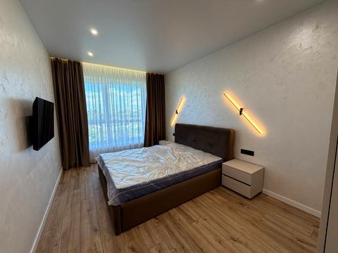квартира за адресою Степана Бандери вул., 1е