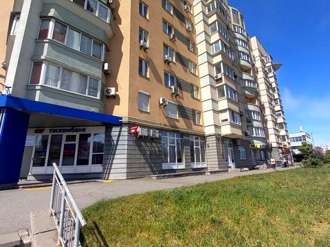 коммерческая по адресу Раисы Окипной ул., 4