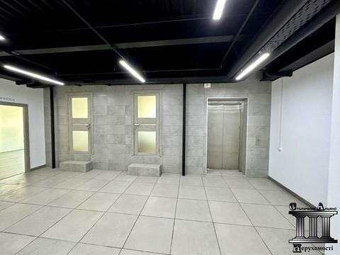 комерційна за адресою Вадима Гетьмана вул., 6