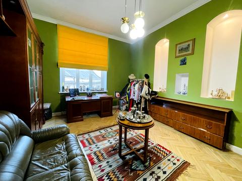 квартира за адресою Олександра Кониського вул. (), 4
