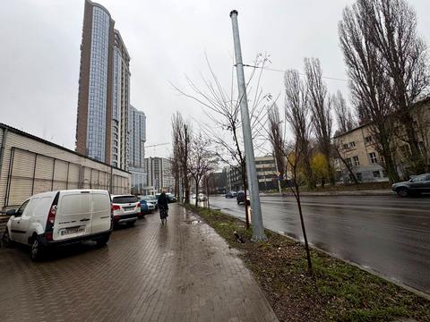 комерційна за адресою Глибочицька вул., 71