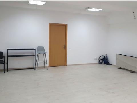комерційна за адресою Предславинська вул., 34Б
