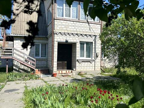 будинок за адресою Центральна вул., 98