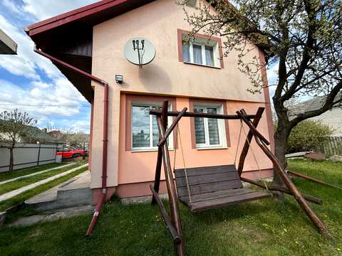 будинок за адресою Вербова