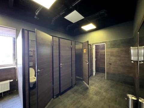 комерційна за адресою Вадима Гетьмана вул., 6