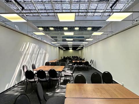 комерційна за адресою Вадима Гетьмана вул., 6
