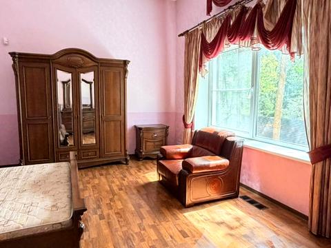будинок за адресою Молодіжна, 1