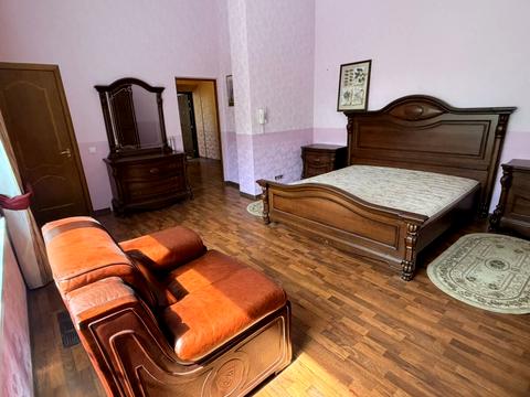 будинок за адресою Молодіжна, 1