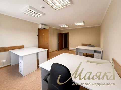 коммерческая по адресу Антоновича ул. (Горького), 157