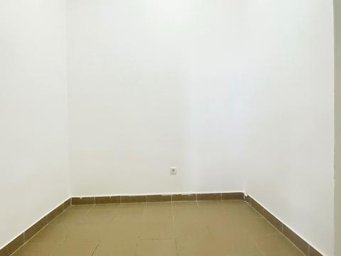 комерційна за адресою Максима Кривоноса вул., 12