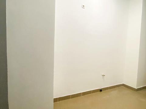 комерційна за адресою Максима Кривоноса вул., 12