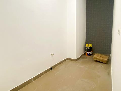 комерційна за адресою Максима Кривоноса вул., 12