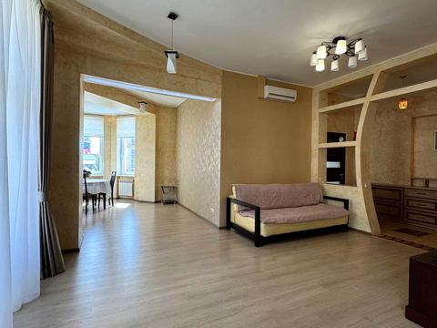 квартира за адресою Хрещатик вул. (Kreschatic), 23