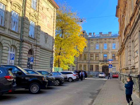 квартира за адресою Дарії Гусяк вул. (Таманська), 16