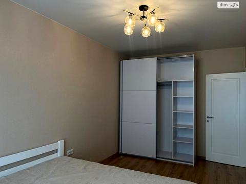 квартира за адресою Дніпровська набережна вул., 18-Б