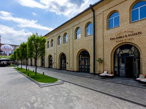 комерційна за адресою Князів Острозьких вул. (Московська), 8