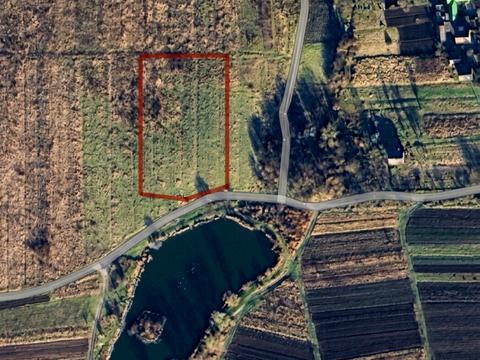 участок по адресу 3-й Топольний провулок