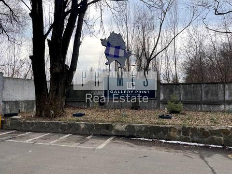 комерційна за адресою Івана Дзюби вул. (Сім'ї Сосніних), 3