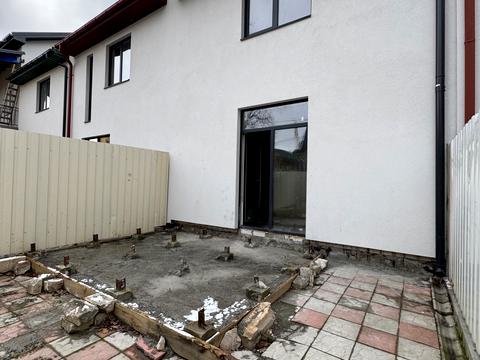 дом по адресу Українська ул., 80/1