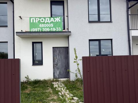 будинок за адресою Степана  Бандери, 1