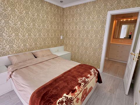 квартира за адресою Вишнева вул., (Будинок 1)