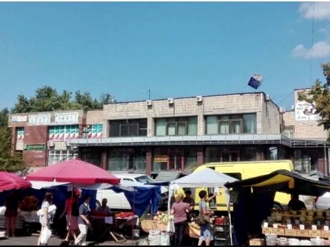 комерційна за адресою Райдужна вул., 25