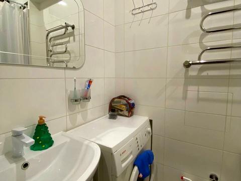 комната по адресу Героев Крут ул., 1