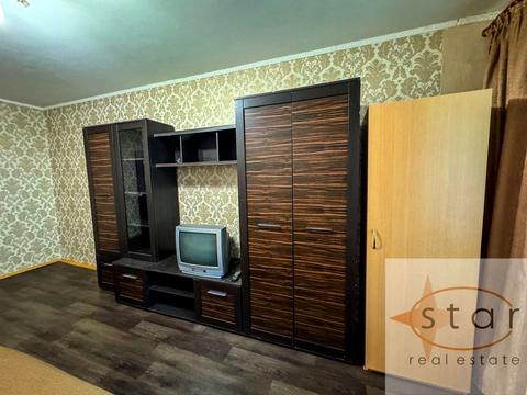 квартира за адресою Космонавтів вул., 10