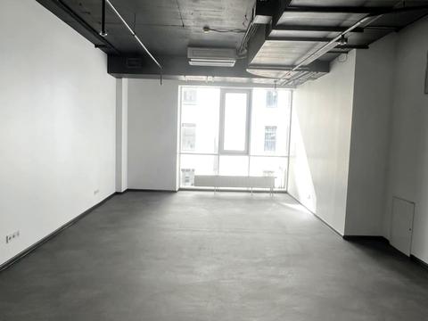 комерційна за адресою Фізкультури вул., 25